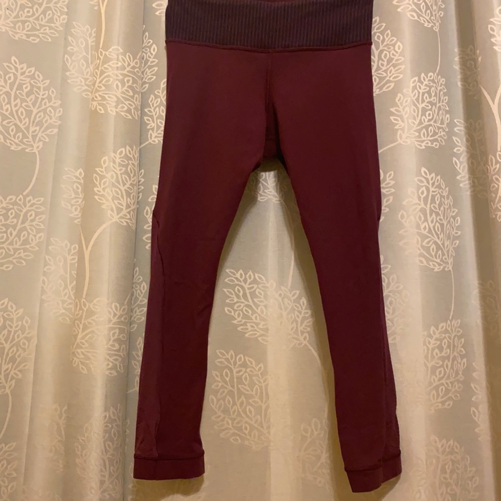 Lululemon crop burgundy leggings size 2